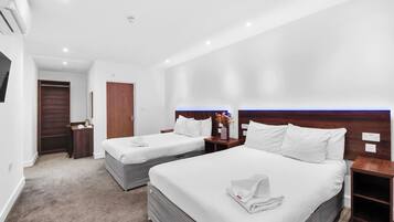 Vierbettzimmer, mit Bad