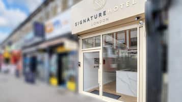 Quadruple Room, Ensuite | Property entrance
