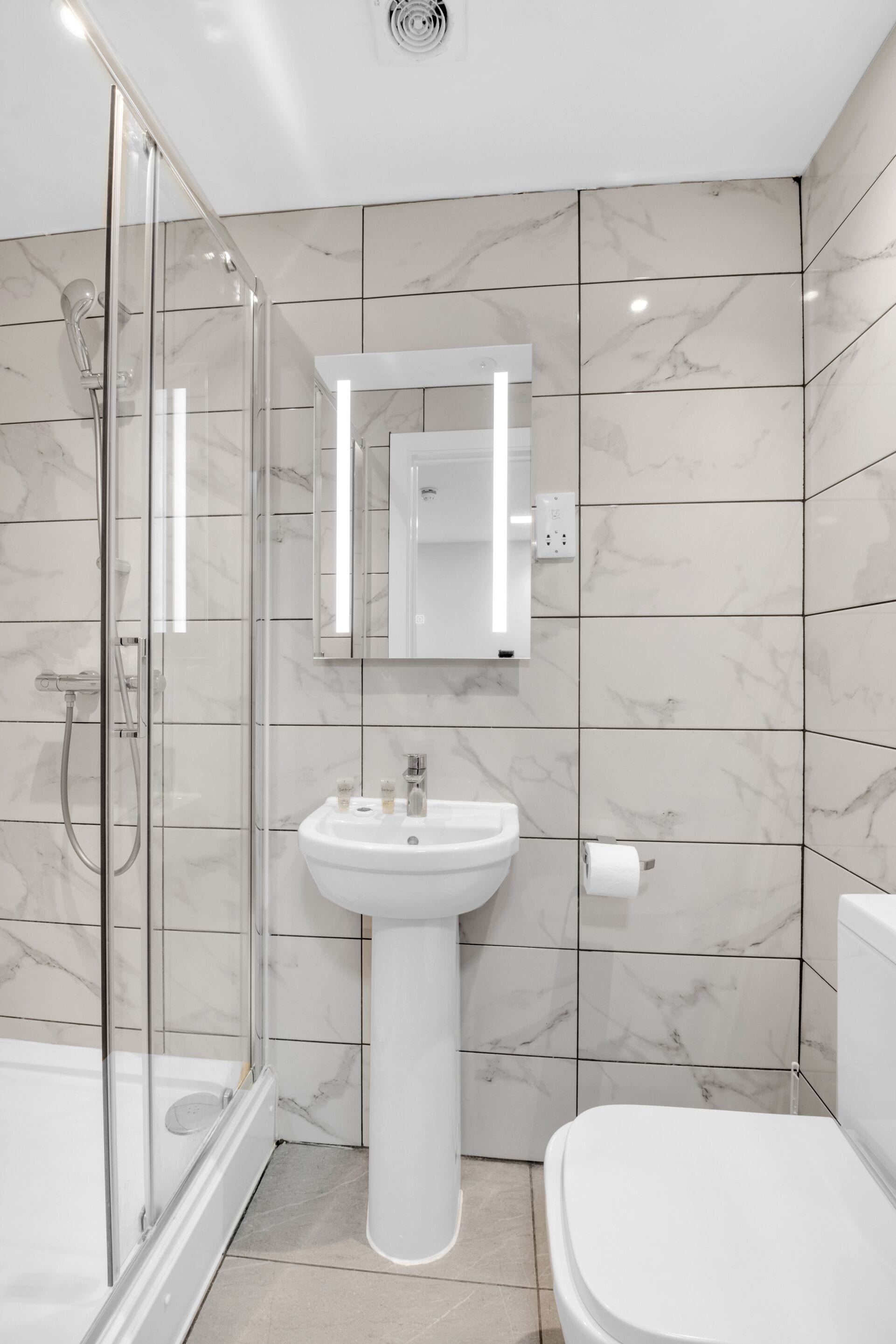 Photo - Signature Hotel London