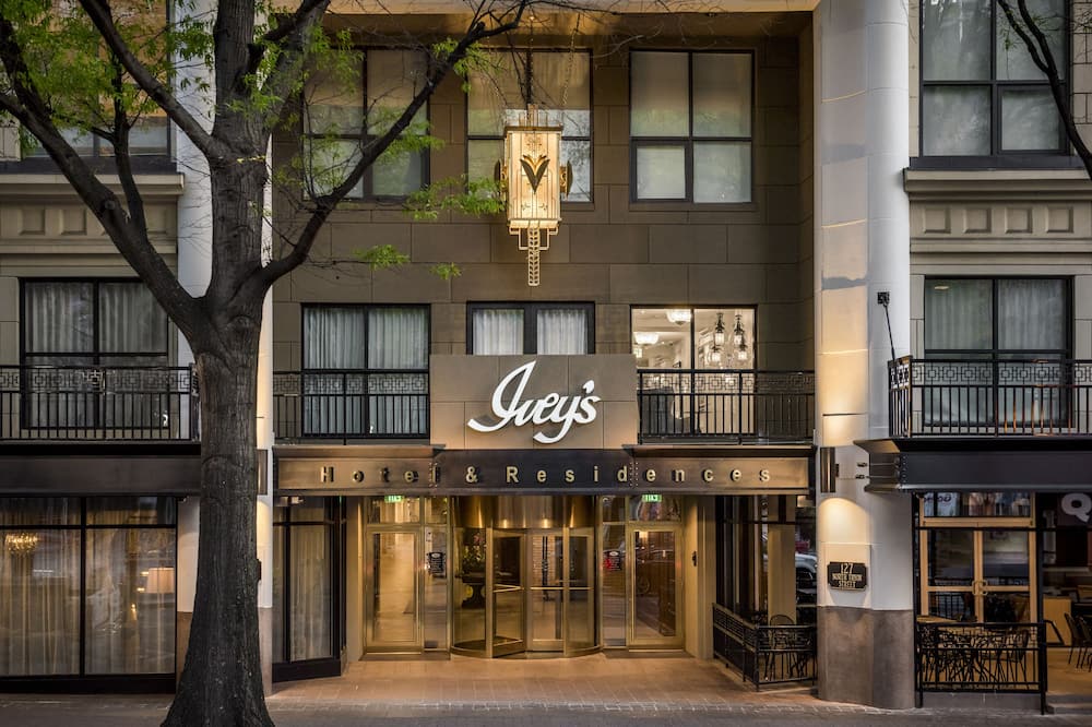 The Ivey's Hotel