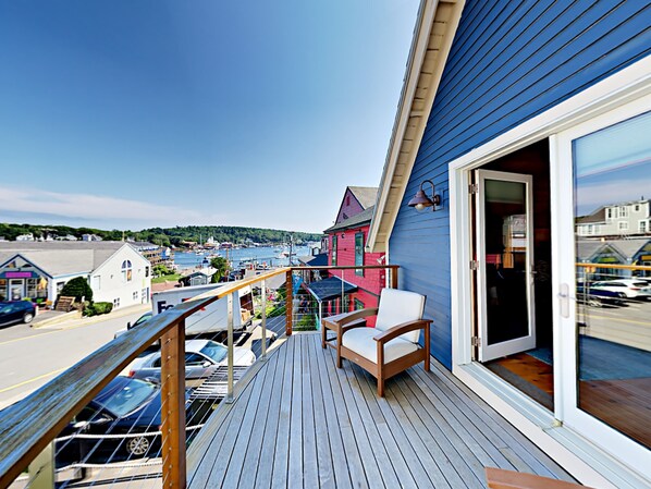 House | Balcony