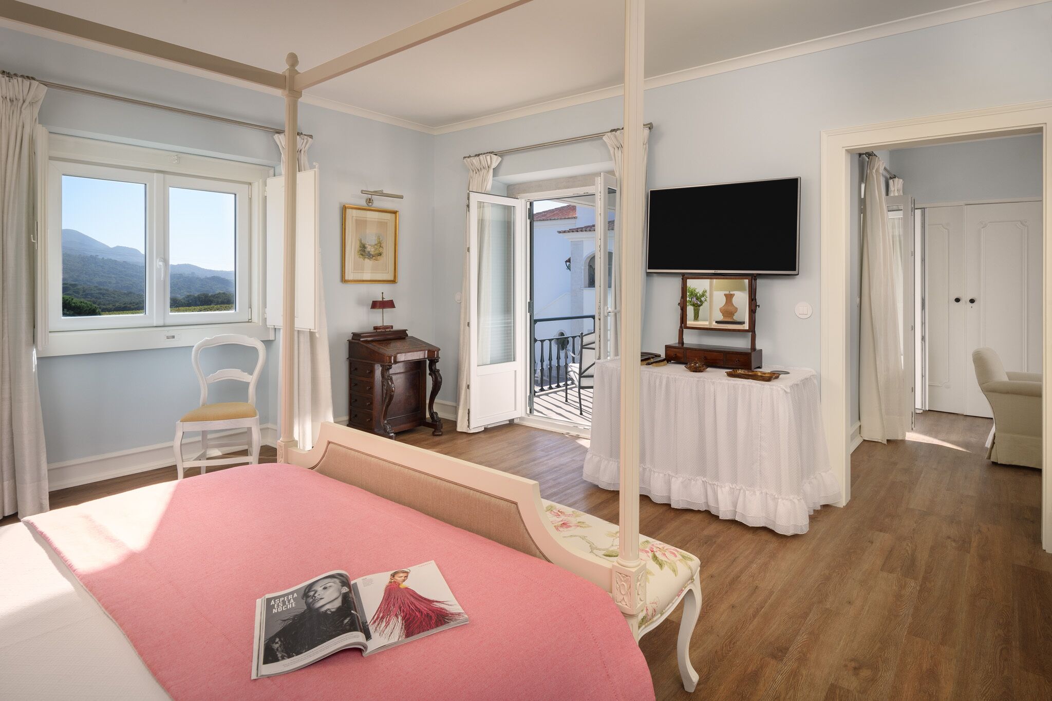 Hotel Casa Palmela Lisbon interior view 2