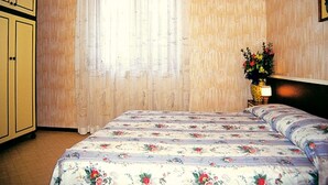 Unclassified image, 3 of 10, button - Primavera (Lignano Sabbiadoro)