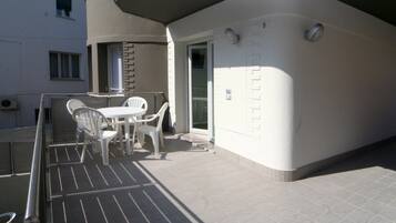 Apartment, 1 Bedroom | Terrace/patio
