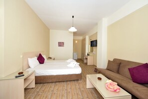 Habitación superior | Caja de seguridad en la habitación, escritorio y insonorización 