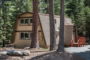 Cabin, 4 Bedrooms | Exterior