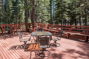 Cabin, 4 Bedrooms | Balcony
