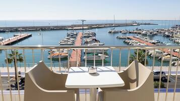 Habitación doble, vistas al mar | Escritorio, cortinas opacas, cunas gratuitas y wifi gratis