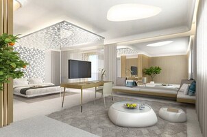 Ropa de cama de alta calidad y minibar 