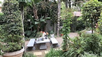 Friends | BBQ/picnic area