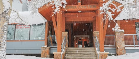Condo, Plusieurs lits (Copper Junction Studio Loft CJJD) | Extérieur