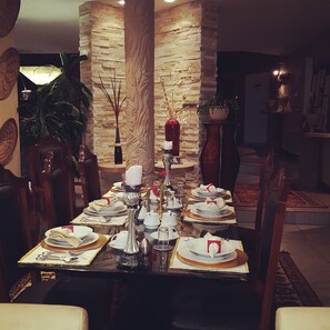Free daily full breakfast