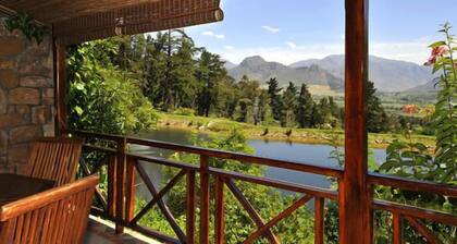 MontMartre Chalets and Guest House