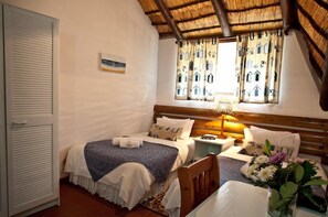 Familienzimmer | Minibar, Zimmersafe, individuell dekoriert, individuell eingerichtet