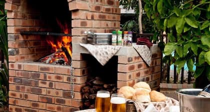 Woodpecker Inn
