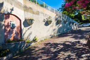 Exterior - Phoenix Lodge and Waterside Accommodation (Knysna)