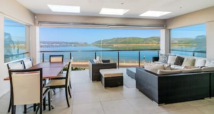 Phoenix Lodge and Waterside Accommodation