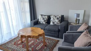 Luxury Apartment, Balcony, Lagoon View