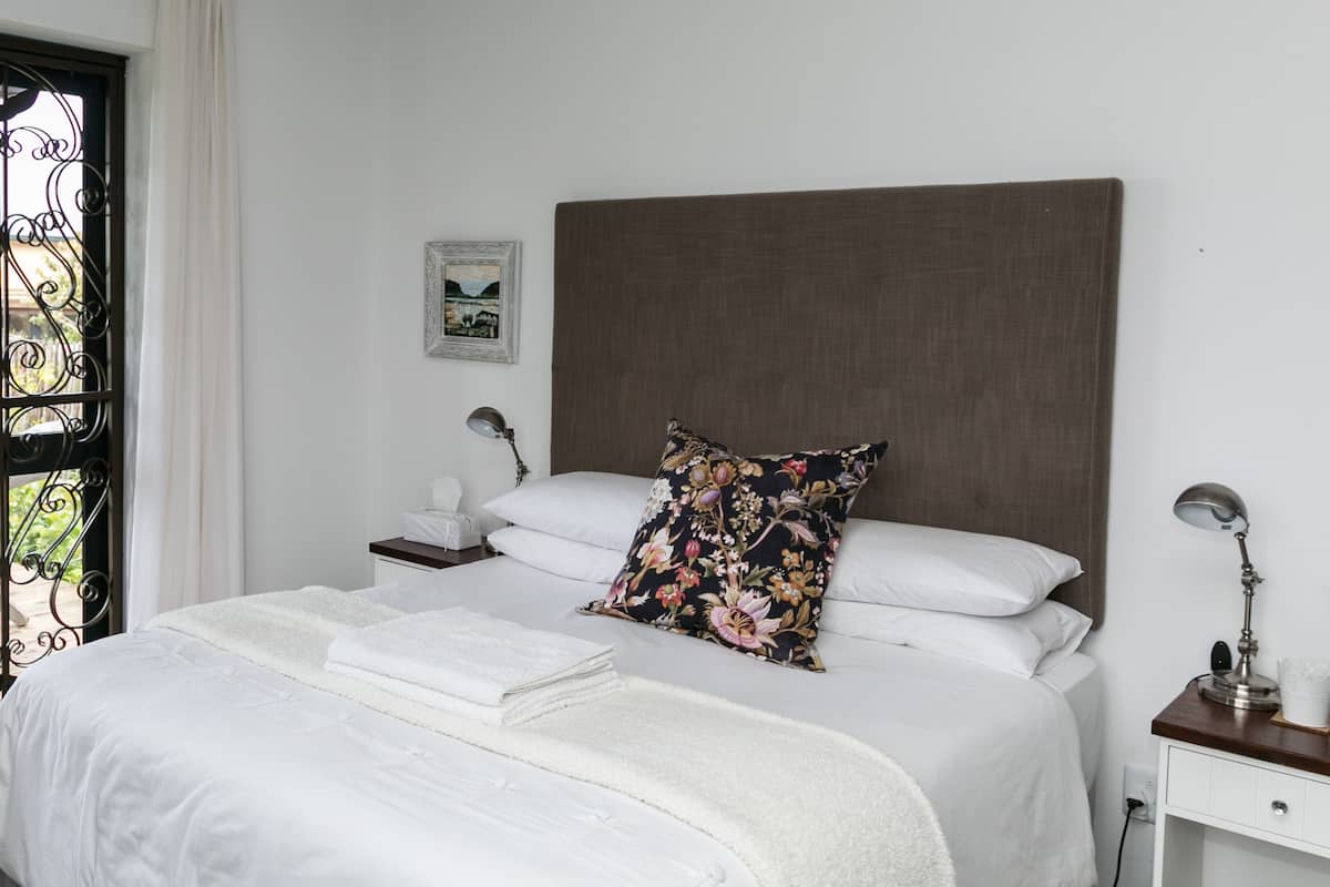 Appartement Luxe, 2 chambres, non-fumeurs, vue montagne (Poolhouse ) | 2 chambres, literie de qualité supérieure, décoration personnalisée