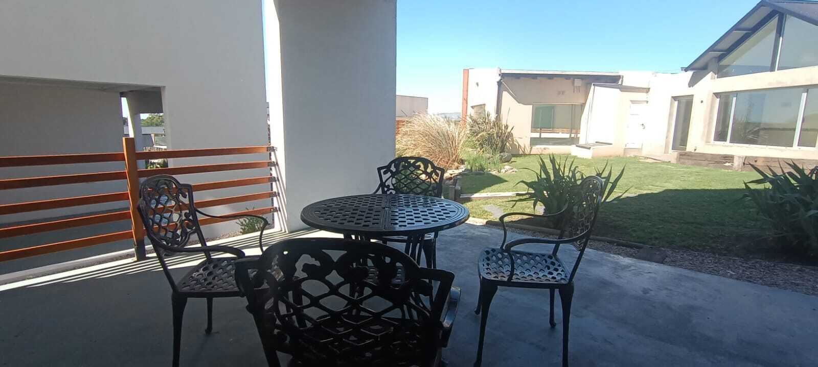 family room | terrace/patio