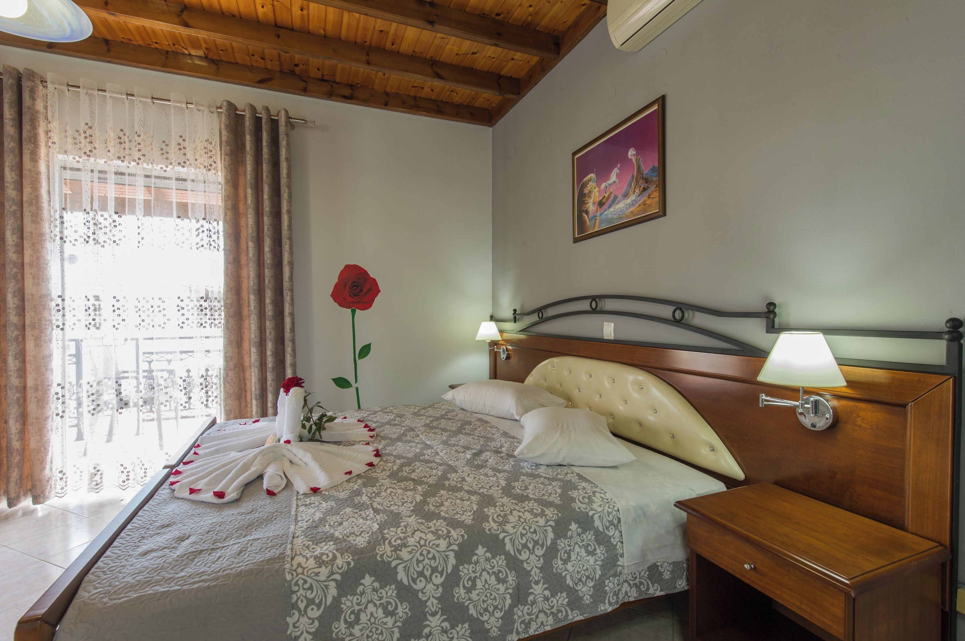 Coffres-forts dans les chambres, lits bébé (gratuits)