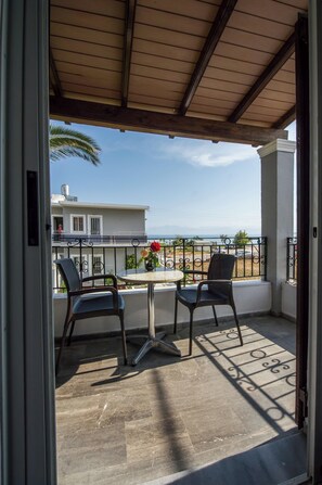 Interior - Makis Studios and Apartments (Corfu)