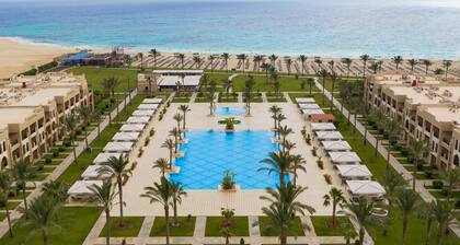 JAZ Oriental, Almaza Bay