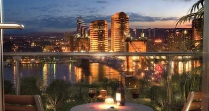 Bridgestreet at Current at the Banks