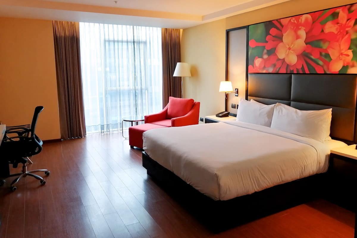 Minibar, in-room safe, desk, blackout curtains