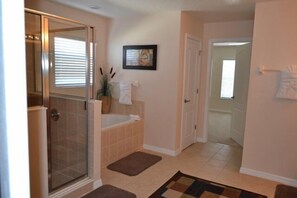 Villa, 5 Bedrooms, Balcony | Bathroom