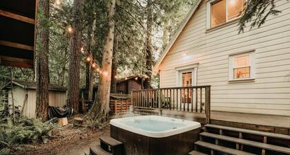 01sl - Hot Tub - Pet Friendly - Bbq - Sleeps 8 3 Bedroom Home by RedAwning