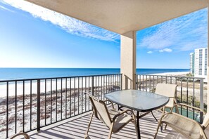 Condo, 1 King Bed with Sofa bed (Phoenix X Unit 602) | Outdoor dining