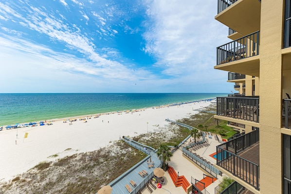 Apartment, Mehrere Betten (Romar House Unit 704A) | Strand | Am Strand