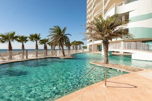 Apartment, Mehrere Betten (Turquoise Place Unit 2205D) | Pool | Außenpool