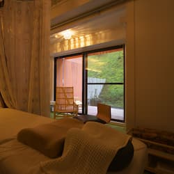 Tratamentos corporais, aromaterapia, tratamentos faciais, reflexologia