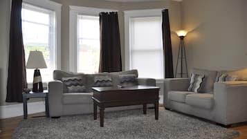 Comfort Apartment, Kitchen | Living area | Flat-screen TV