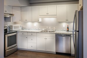 Appartement Supérieur, 2 grands lits, cuisine | Cuisine privée