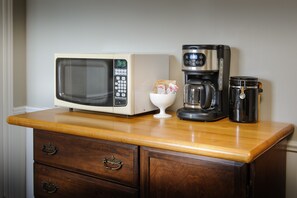 Private kitchen - Moncton Suites - 267 Universite Ave (Moncton)