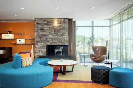 Hall. Fairfield Inn & Suites by Marriott Tacoma DuPont