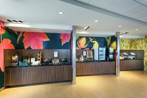 Free daily buffet breakfast - Fairfield Inn & Suites by Marriott Tacoma DuPont (Dupont)