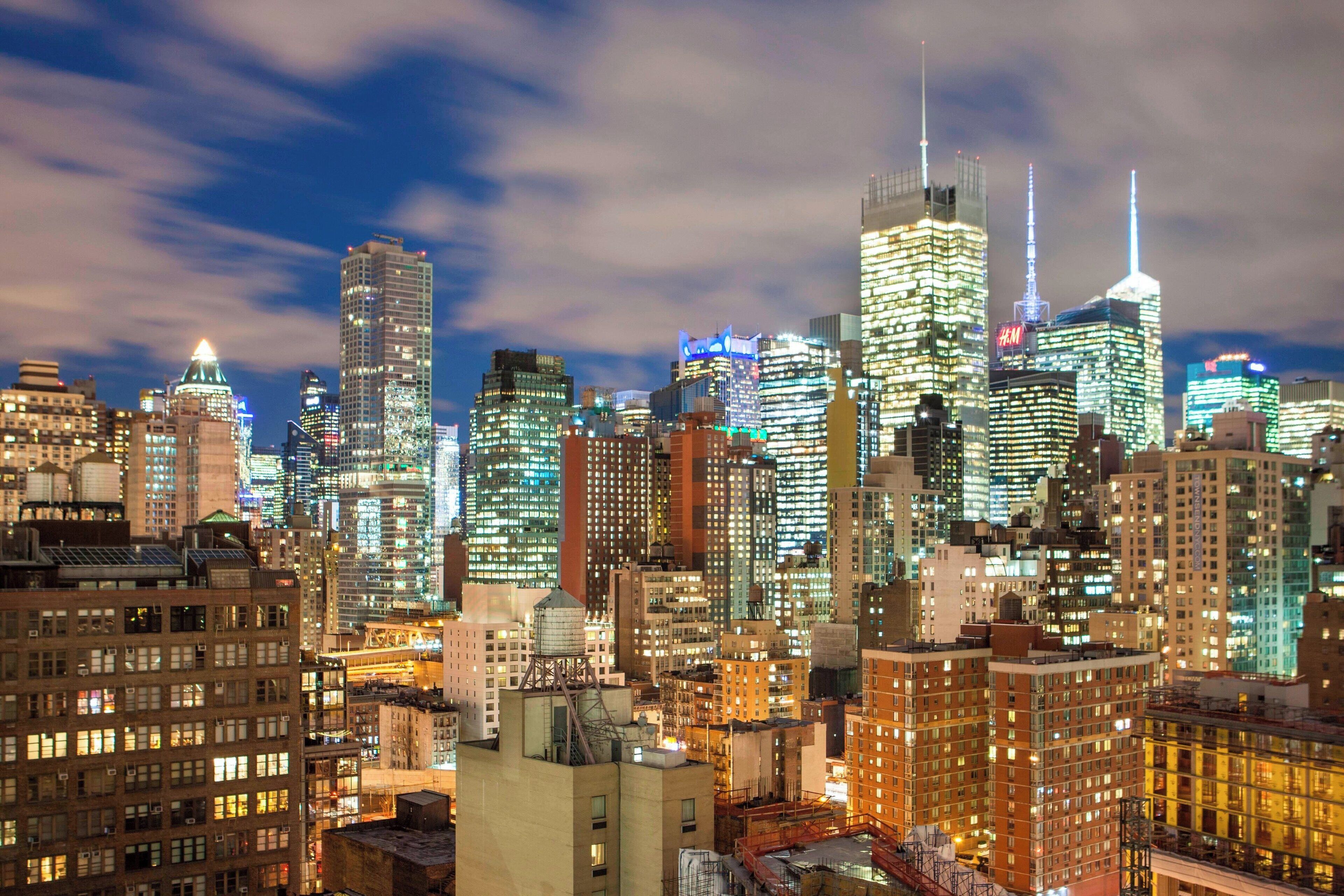 Cofres nos quartos, escrivaninha, quartos à prova de som