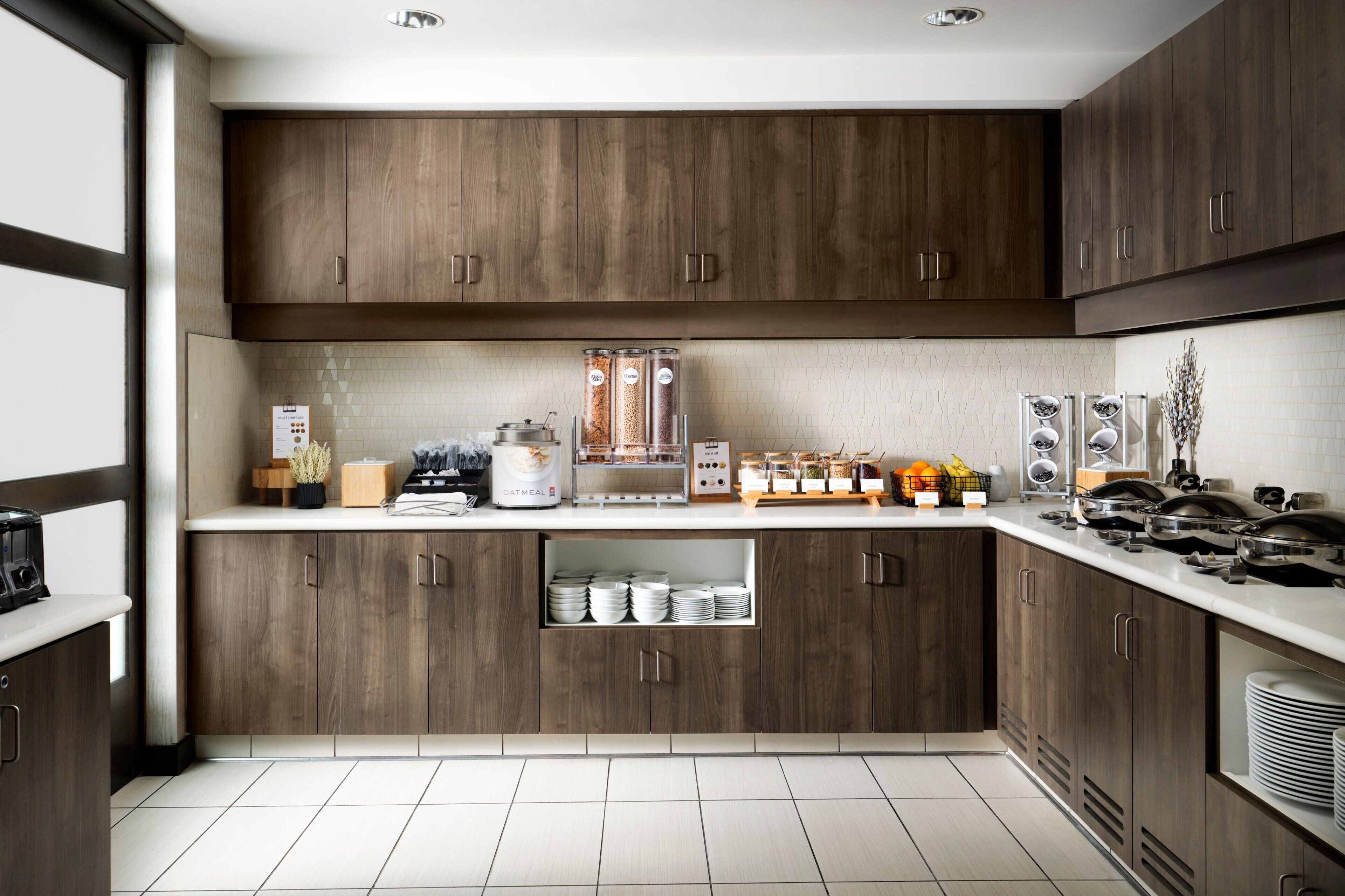 free daily continental breakfast