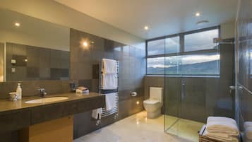 Luxury Room, 1 King Bed, Hot Tub, Lake View | Bathroom | Shower, free toiletries, hair dryer, bathrobes