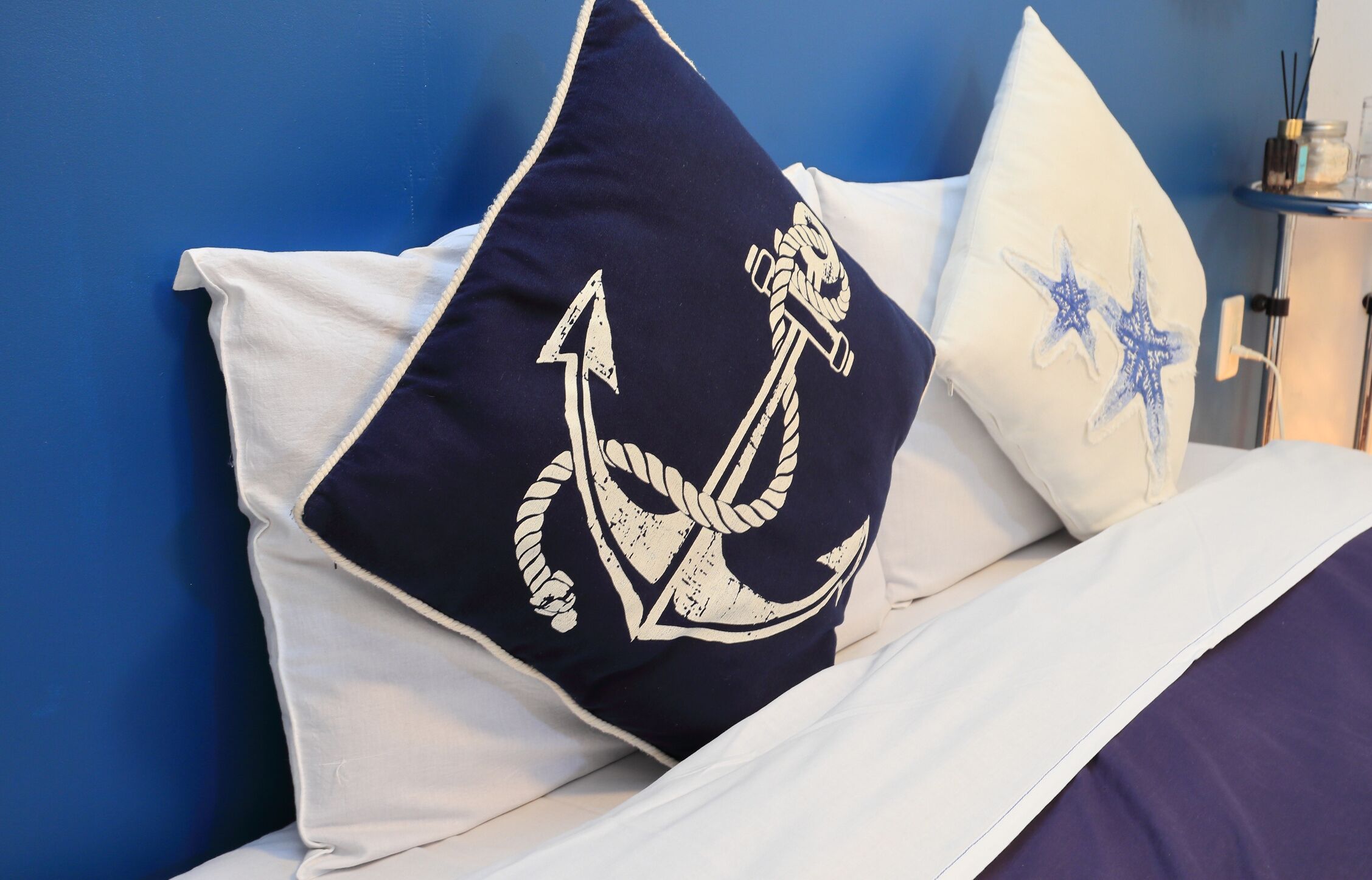 [Main building] Queen Room, with Shared Bathroom | Blackout drapes, soundproofing, iron/ironing board, free WiFi