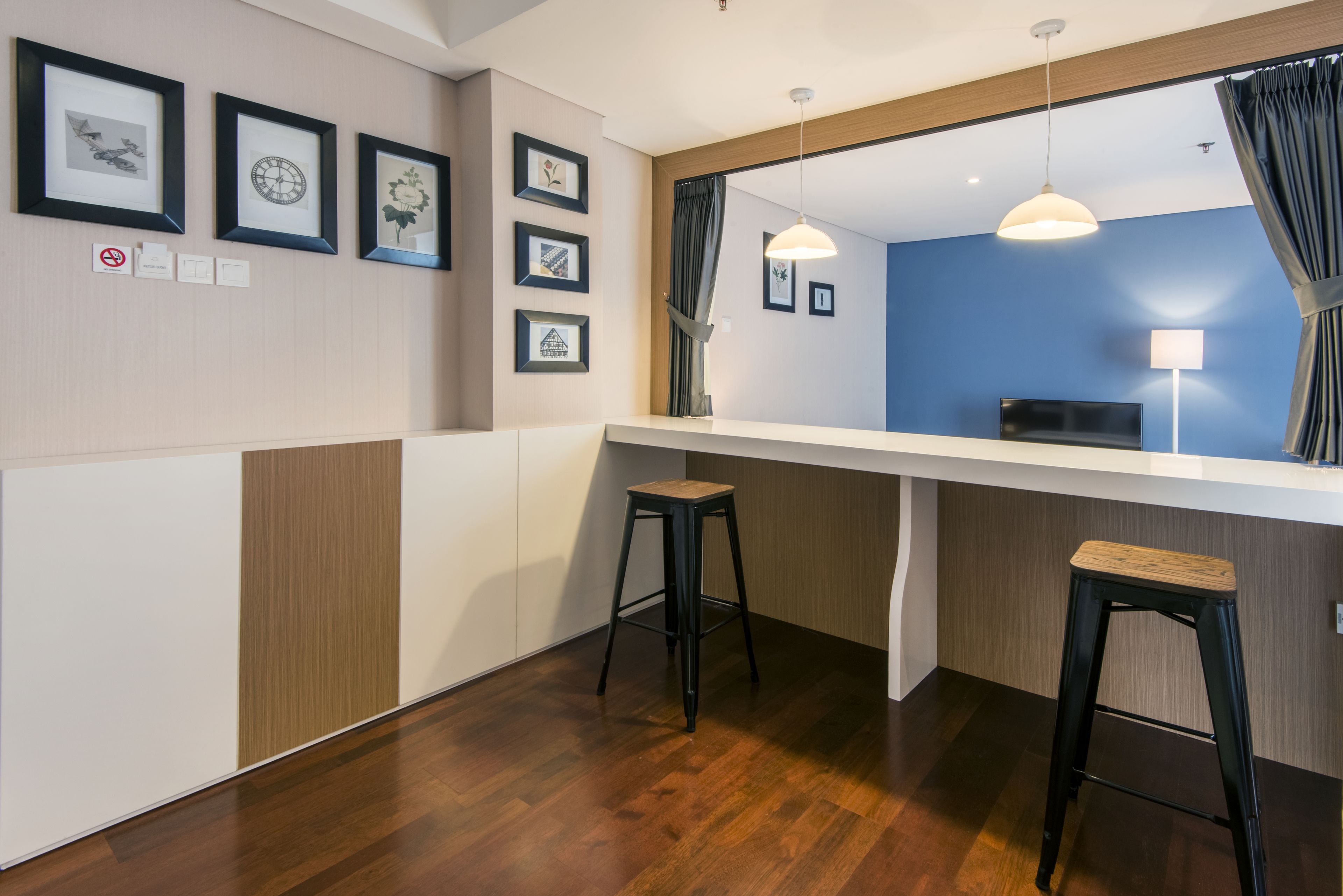 premier room | in-room safe, individually decorated, desk, iron/ironing board