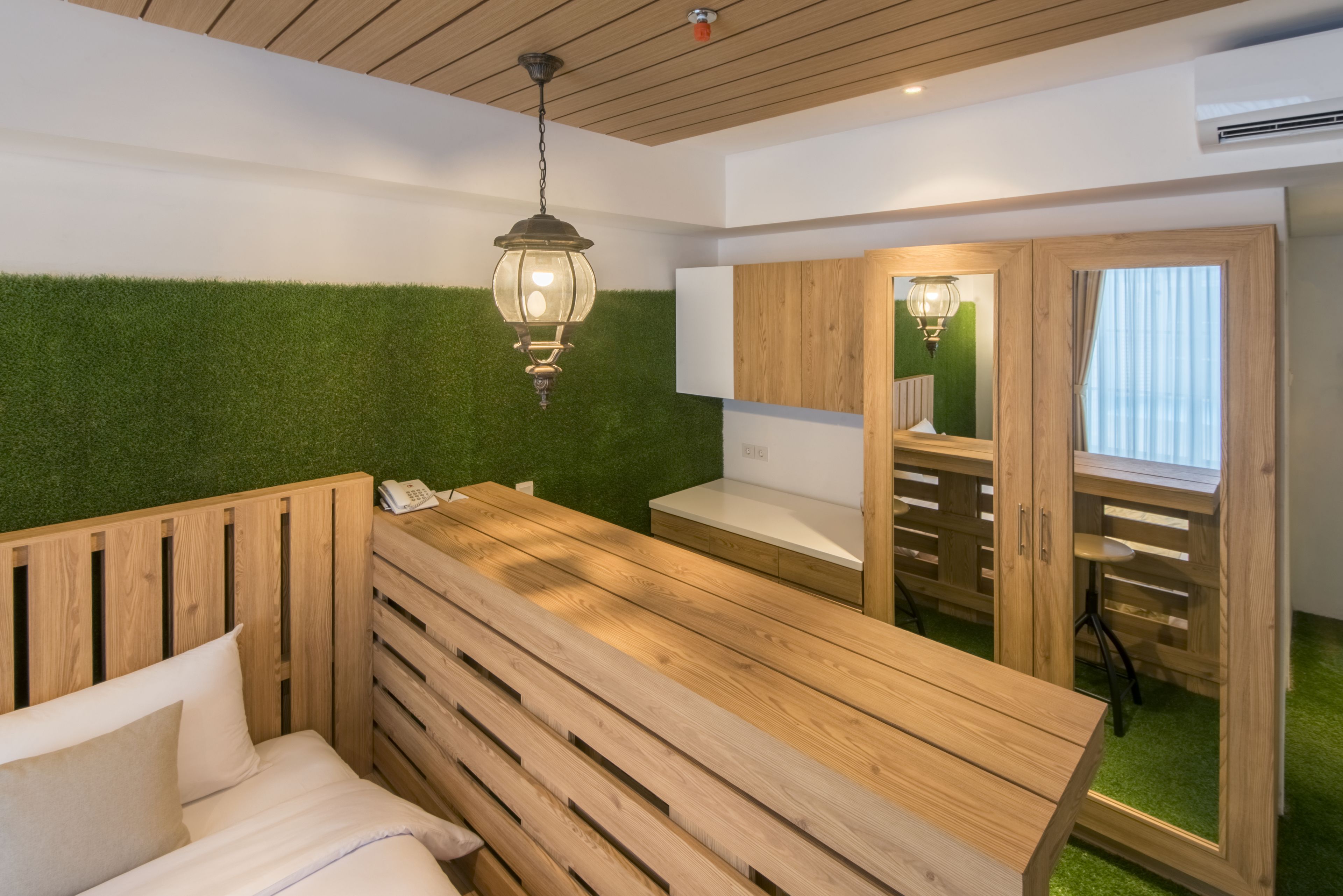 deluxe room | in-room safe, individually decorated, desk, iron/ironing board