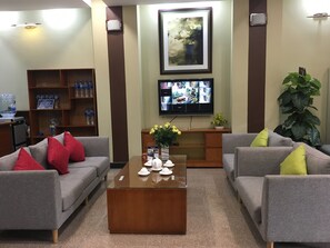 Check-in/check-out kiosk - V-studio Hotel Apartment 3 (Hanoi)