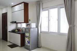 Luxury Apartment, 1 Bedroom | In-room dining