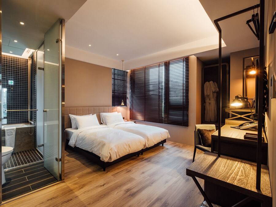 chez nous classic / private with washlet | Minibar, in-room safe, desk, soundproofing