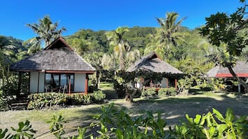 Family Bungalow, Ocean View | 1 bedroom, individually furnished, WiFi, bed sheets